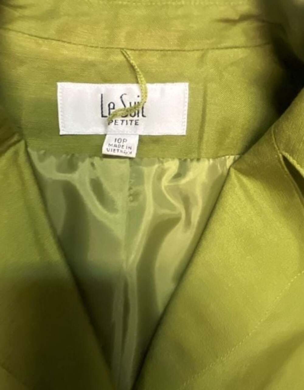 Le Suit Petite Women's 10P Lime Green Linen Blend Blazer and Skirt Suit Set - Picture 3 of 16